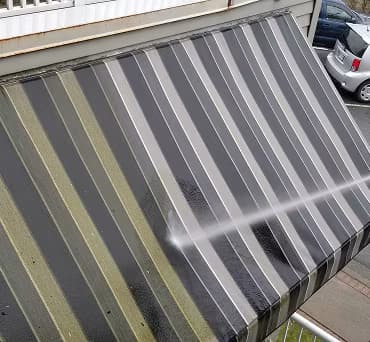 Illustration of Roof Cleaning service